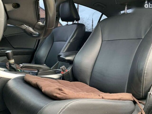 Хонда Аккорд, объемом двигателя 2.4 л и пробегом 217 тыс. км за 11500 $, фото 8 на Automoto.ua