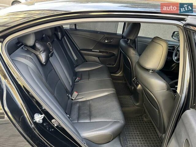 Хонда Аккорд, объемом двигателя 3.5 л и пробегом 190 тыс. км за 16500 $, фото 19 на Automoto.ua