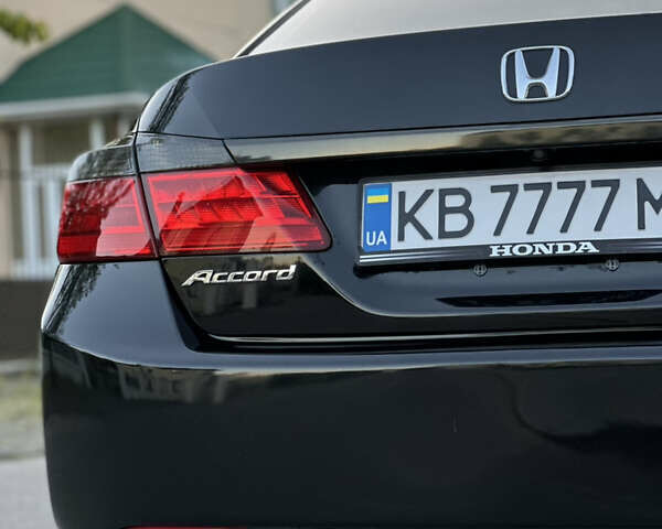 Хонда Аккорд, объемом двигателя 3.47 л и пробегом 83 тыс. км за 13900 $, фото 16 на Automoto.ua