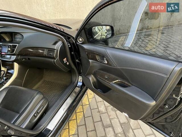 Хонда Аккорд, объемом двигателя 3.5 л и пробегом 190 тыс. км за 16500 $, фото 15 на Automoto.ua