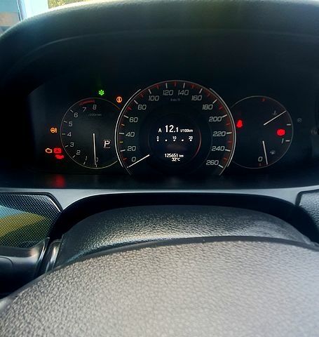 Хонда Аккорд, объемом двигателя 2.4 л и пробегом 125 тыс. км за 12000 $, фото 5 на Automoto.ua