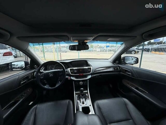 Хонда Аккорд, объемом двигателя 3.5 л и пробегом 308 тыс. км за 15990 $, фото 17 на Automoto.ua