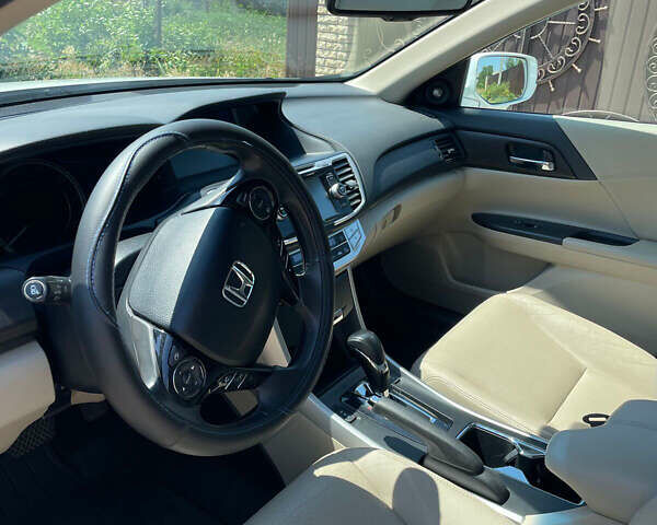 Хонда Аккорд, объемом двигателя 2 л и пробегом 180 тыс. км за 13500 $, фото 8 на Automoto.ua