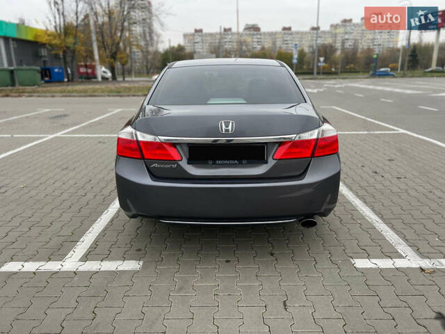 Хонда Аккорд, объемом двигателя 2.4 л и пробегом 171 тыс. км за 10700 $, фото 7 на Automoto.ua