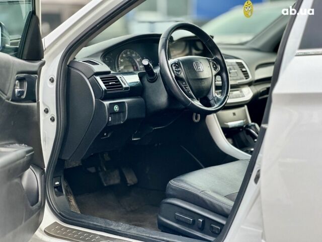 Хонда Аккорд, объемом двигателя 0 л и пробегом 180 тыс. км за 11300 $, фото 6 на Automoto.ua