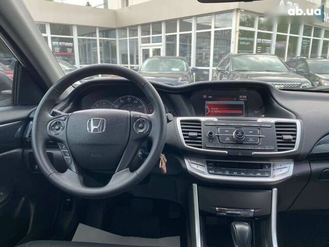 Хонда Аккорд, объемом двигателя 2.4 л и пробегом 180 тыс. км за 12300 $, фото 19 на Automoto.ua