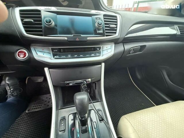 Хонда Аккорд, объемом двигателя 2.4 л и пробегом 223 тыс. км за 10790 $, фото 16 на Automoto.ua