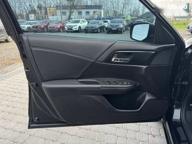 Хонда Аккорд, объемом двигателя 2.4 л и пробегом 118 тыс. км за 12600 $, фото 16 на Automoto.ua