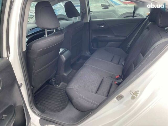 Хонда Аккорд, объемом двигателя 2.4 л и пробегом 180 тыс. км за 12300 $, фото 11 на Automoto.ua