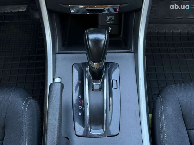 Хонда Аккорд, объемом двигателя 0 л и пробегом 200 тыс. км за 12350 $, фото 27 на Automoto.ua