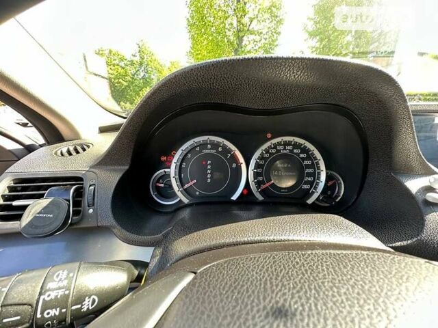 Хонда Аккорд, объемом двигателя 2.4 л и пробегом 330 тыс. км за 9999 $, фото 11 на Automoto.ua