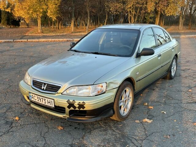 Жовтий Хонда Аккорд, об'ємом двигуна 1.9 л та пробігом 300 тис. км за 1300 $, фото 1 на Automoto.ua