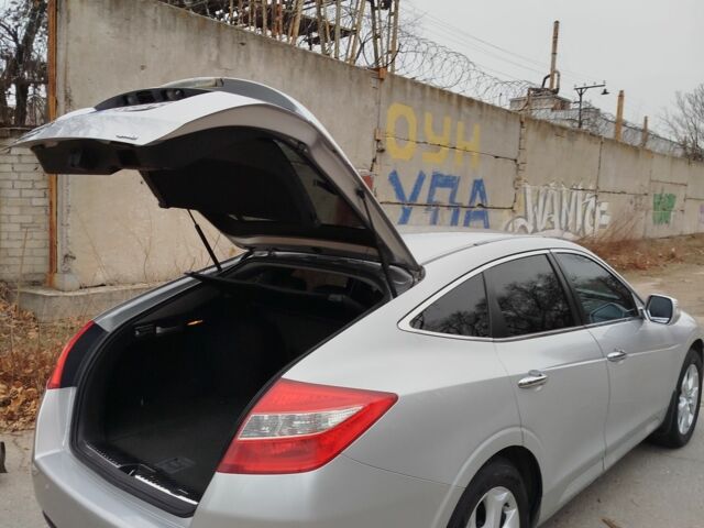 Серый Хонда Аккорд, объемом двигателя 3.5 л и пробегом 211 тыс. км за 12600 $, фото 5 на Automoto.ua