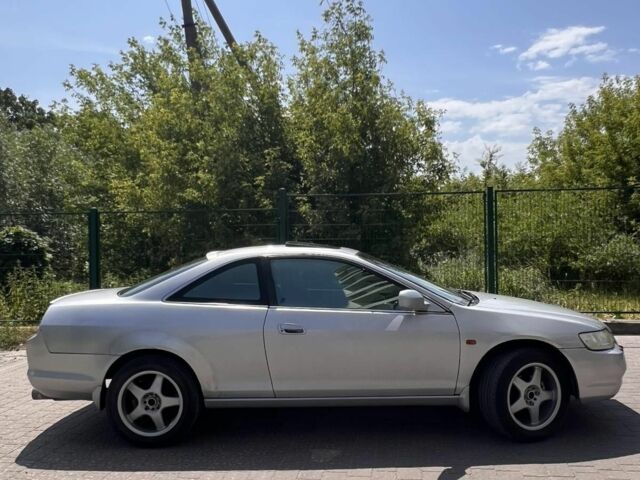 Серый Хонда Аккорд, объемом двигателя 1.9 л и пробегом 360 тыс. км за 3000 $, фото 5 на Automoto.ua