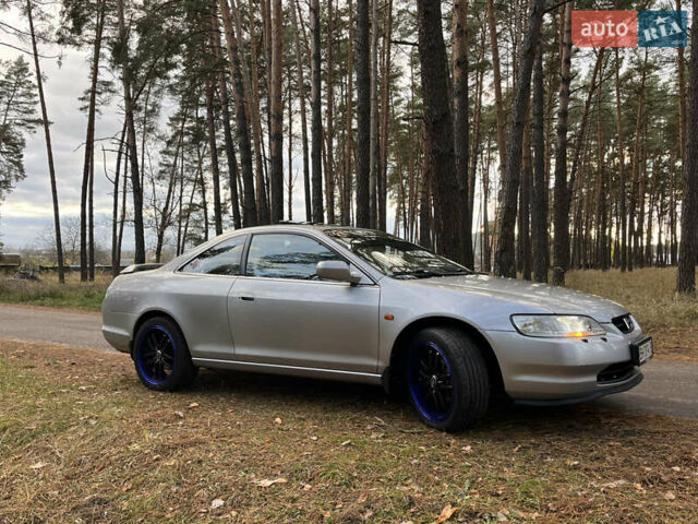 Серый Хонда Аккорд, объемом двигателя 3 л и пробегом 155 тыс. км за 4800 $, фото 2 на Automoto.ua