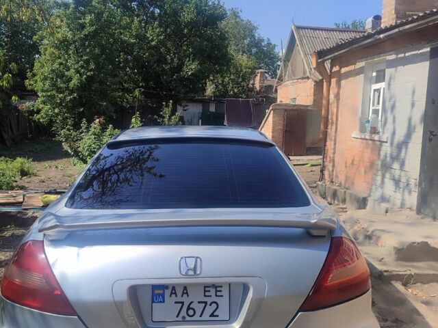 Серый Хонда Аккорд, объемом двигателя 2.4 л и пробегом 200 тыс. км за 4900 $, фото 4 на Automoto.ua