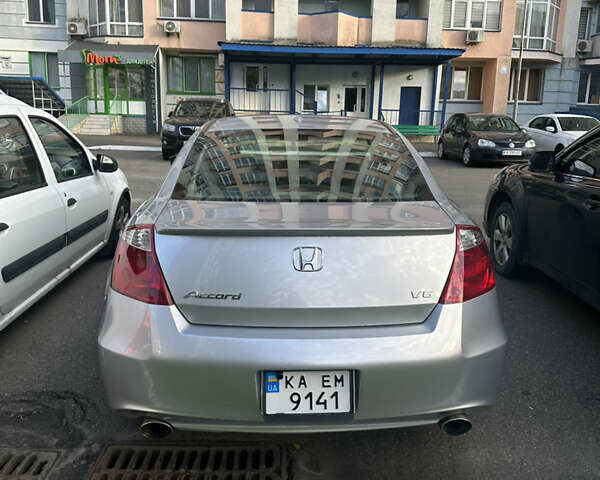 Серый Хонда Аккорд, объемом двигателя 3.47 л и пробегом 195 тыс. км за 8900 $, фото 3 на Automoto.ua