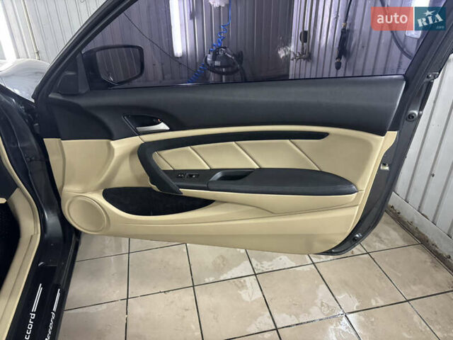 Серый Хонда Аккорд, объемом двигателя 2.35 л и пробегом 180 тыс. км за 8200 $, фото 6 на Automoto.ua