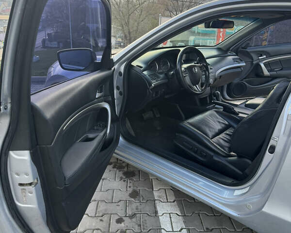 Сірий Хонда Аккорд, об'ємом двигуна 2.35 л та пробігом 205 тис. км за 8500 $, фото 15 на Automoto.ua