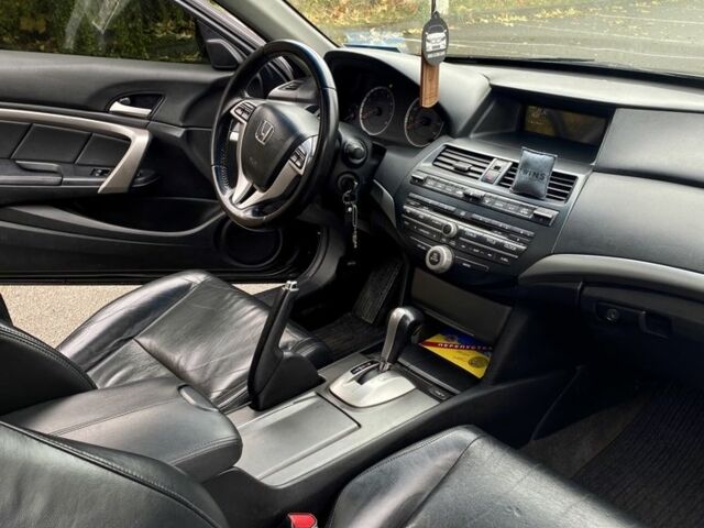 Серый Хонда Аккорд, объемом двигателя 3.5 л и пробегом 173 тыс. км за 7500 $, фото 5 на Automoto.ua