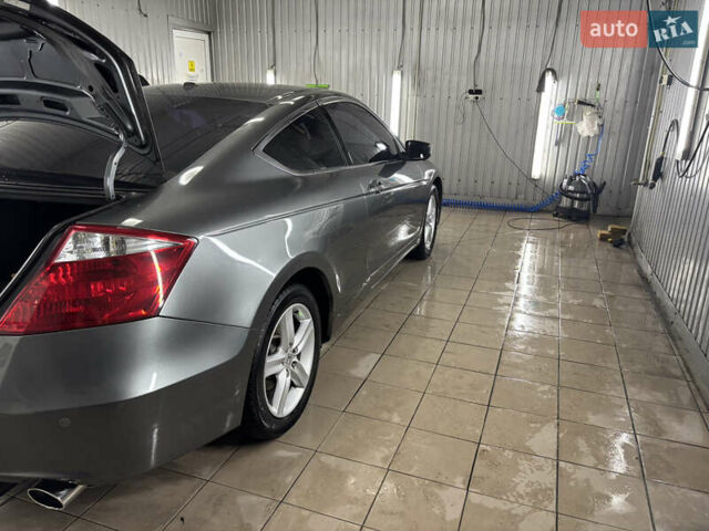 Серый Хонда Аккорд, объемом двигателя 2.35 л и пробегом 180 тыс. км за 8200 $, фото 9 на Automoto.ua