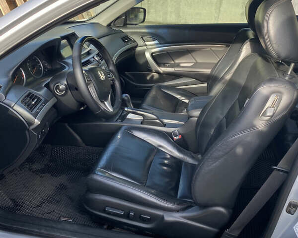 Серый Хонда Аккорд, объемом двигателя 2.4 л и пробегом 276 тыс. км за 7200 $, фото 14 на Automoto.ua