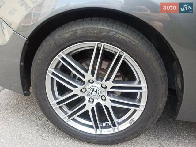 Серый Хонда Аккорд, объемом двигателя 3.47 л и пробегом 290 тыс. км за 8500 $, фото 11 на Automoto.ua