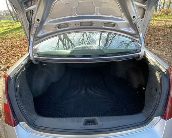 Серый Хонда Аккорд, объемом двигателя 2.4 л и пробегом 276 тыс. км за 7200 $, фото 7 на Automoto.ua