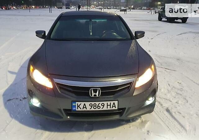 Серый Хонда Аккорд, объемом двигателя 2.4 л и пробегом 142 тыс. км за 8800 $, фото 6 на Automoto.ua