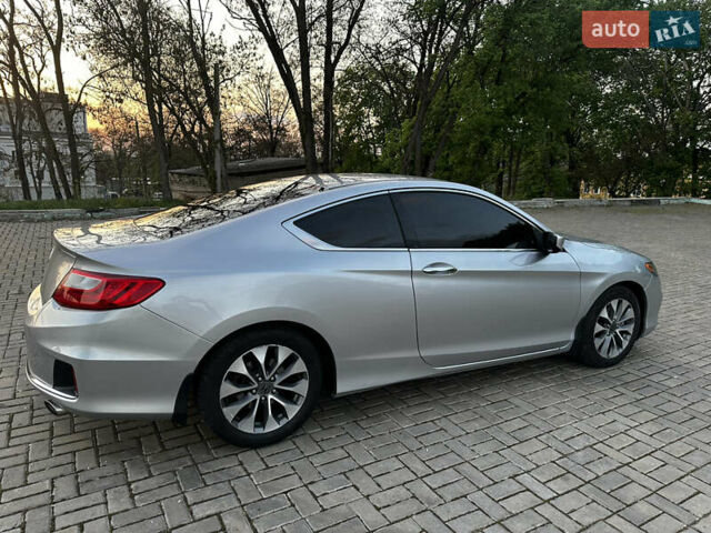 Серый Хонда Аккорд, объемом двигателя 2.36 л и пробегом 170 тыс. км за 10000 $, фото 1 на Automoto.ua