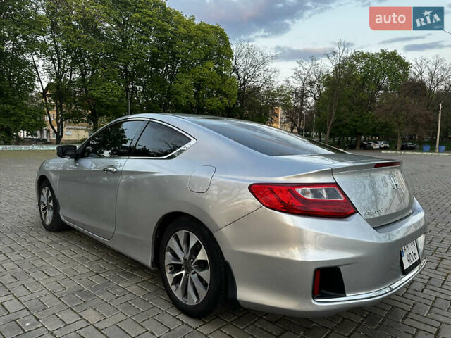 Серый Хонда Аккорд, объемом двигателя 2.36 л и пробегом 170 тыс. км за 10000 $, фото 6 на Automoto.ua