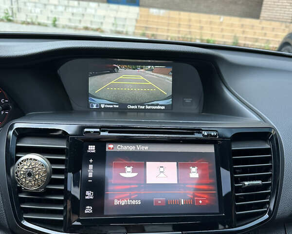 Серый Хонда Аккорд, объемом двигателя 2.36 л и пробегом 119 тыс. км за 12000 $, фото 18 на Automoto.ua