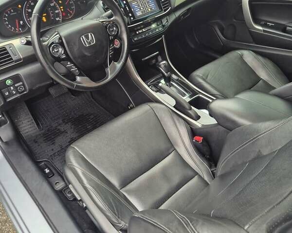 Серый Хонда Аккорд, объемом двигателя 2.36 л и пробегом 65 тыс. км за 13500 $, фото 18 на Automoto.ua