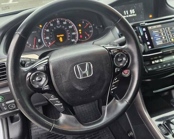 Серый Хонда Аккорд, объемом двигателя 2.36 л и пробегом 65 тыс. км за 13500 $, фото 17 на Automoto.ua