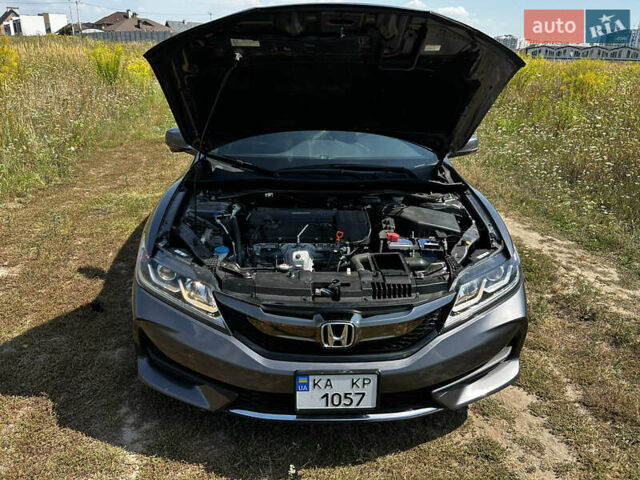 Сірий Хонда Аккорд, об'ємом двигуна 2.36 л та пробігом 187 тис. км за 13500 $, фото 29 на Automoto.ua