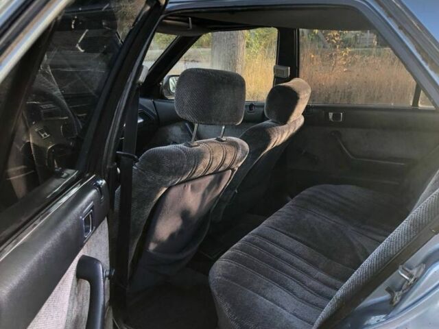 Сірий Хонда Аккорд, об'ємом двигуна 2 л та пробігом 400 тис. км за 600 $, фото 5 на Automoto.ua