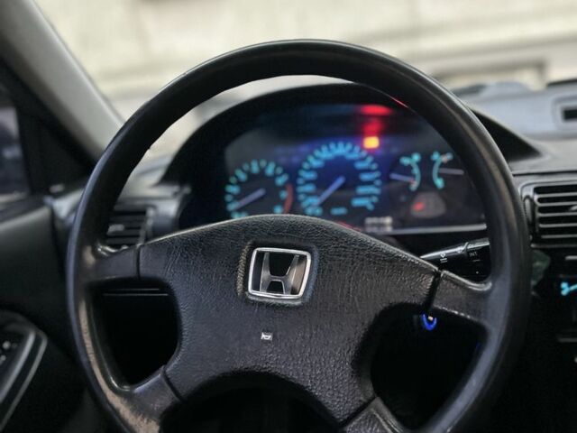 Серый Хонда Аккорд, объемом двигателя 2 л и пробегом 212 тыс. км за 2700 $, фото 15 на Automoto.ua