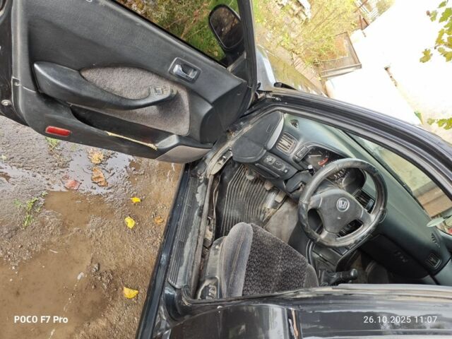 Серый Хонда Аккорд, объемом двигателя 2 л и пробегом 250 тыс. км за 2000 $, фото 11 на Automoto.ua