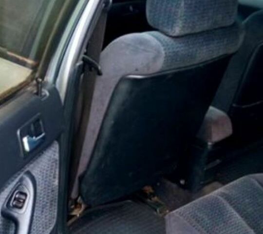 Серый Хонда Аккорд, объемом двигателя 1.8 л и пробегом 375 тыс. км за 2499 $, фото 12 на Automoto.ua