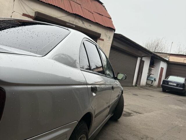 Серый Хонда Аккорд, объемом двигателя 1.9 л и пробегом 370 тыс. км за 2700 $, фото 5 на Automoto.ua