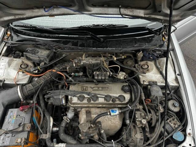 Серый Хонда Аккорд, объемом двигателя 2 л и пробегом 283 тыс. км за 2800 $, фото 8 на Automoto.ua