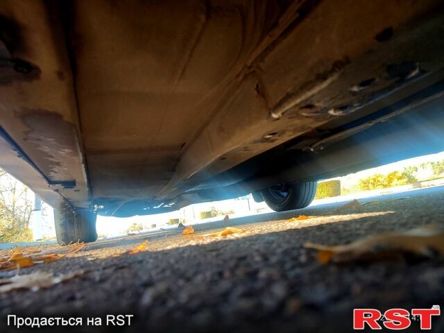 Серый Хонда Аккорд, объемом двигателя 1.9 л и пробегом 321 тыс. км за 3800 $, фото 12 на Automoto.ua