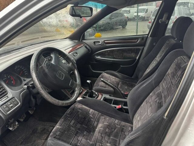 Серый Хонда Аккорд, объемом двигателя 2 л и пробегом 283 тыс. км за 2800 $, фото 6 на Automoto.ua