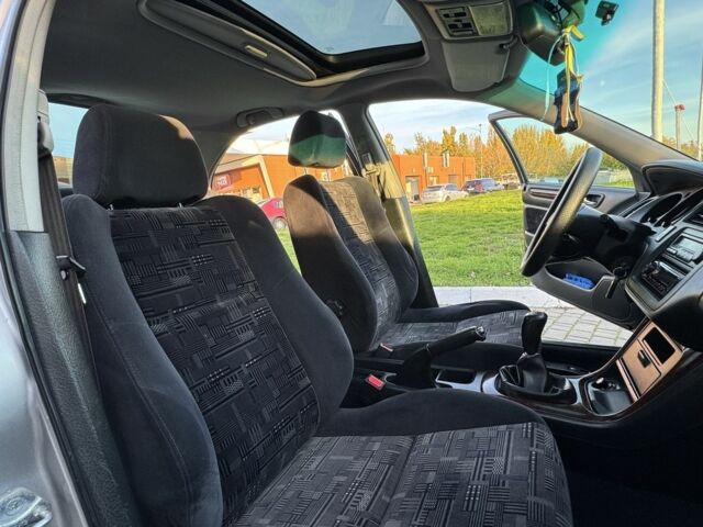 Сірий Хонда Аккорд, об'ємом двигуна 1.9 л та пробігом 235 тис. км за 4200 $, фото 12 на Automoto.ua