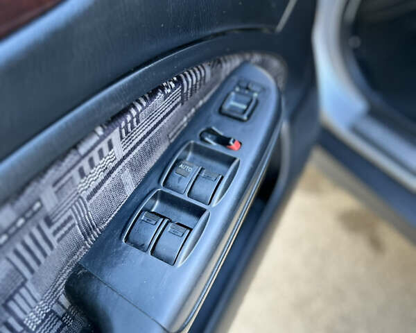 Серый Хонда Аккорд, объемом двигателя 2 л и пробегом 370 тыс. км за 3800 $, фото 16 на Automoto.ua