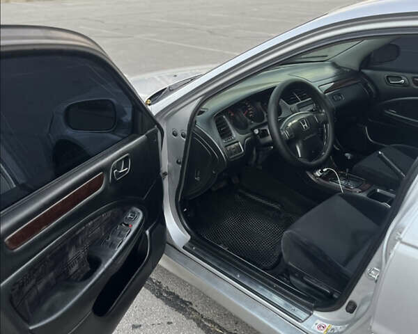 Серый Хонда Аккорд, объемом двигателя 2 л и пробегом 350 тыс. км за 4300 $, фото 19 на Automoto.ua