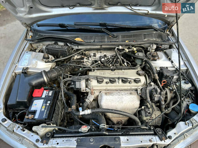 Серый Хонда Аккорд, объемом двигателя 2 л и пробегом 370 тыс. км за 3800 $, фото 21 на Automoto.ua