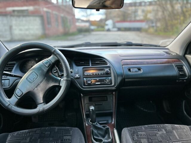 Серый Хонда Аккорд, объемом двигателя 2 л и пробегом 370 тыс. км за 3800 $, фото 18 на Automoto.ua