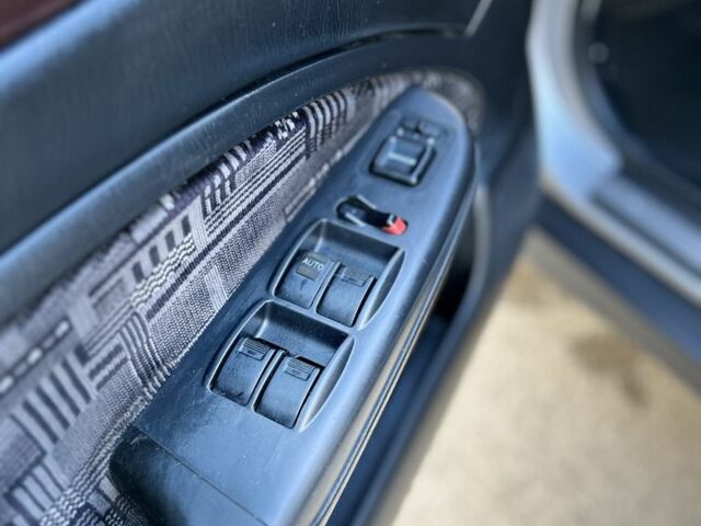 Серый Хонда Аккорд, объемом двигателя 2 л и пробегом 370 тыс. км за 3800 $, фото 16 на Automoto.ua