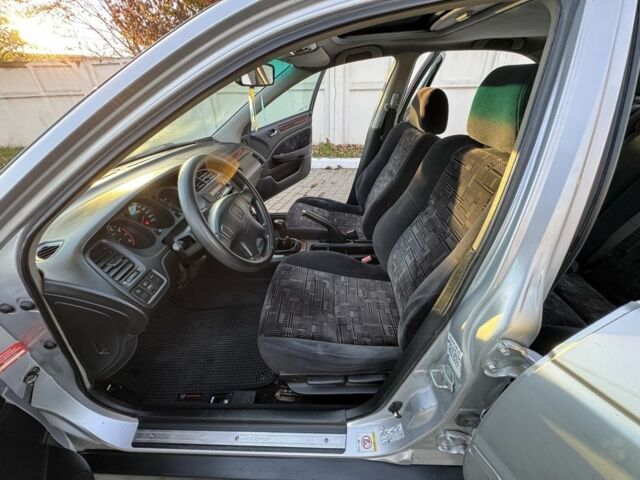 Сірий Хонда Аккорд, об'ємом двигуна 1.9 л та пробігом 235 тис. км за 4200 $, фото 15 на Automoto.ua